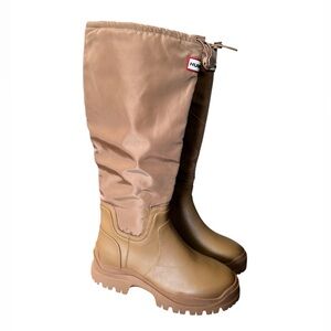Hunter Women’s Tall Tan Waterproof Rain Boots NWT Size 7